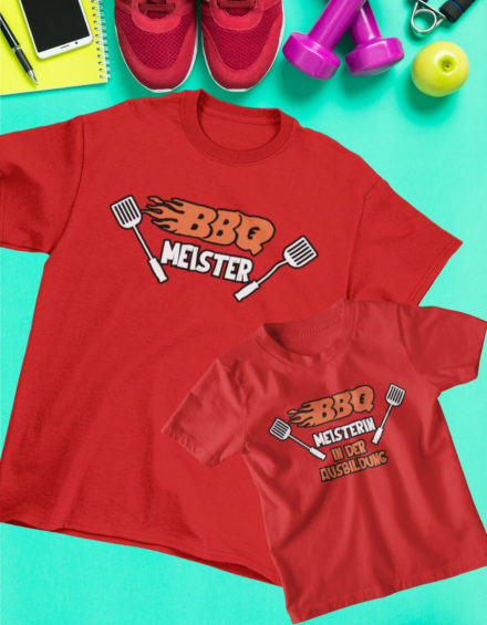 "BBQ MEISTER-BBQ MEISTERIN IN DER AUSBILDING" - Paare Partnerlook ("Opa&Enkelin")-2 Tshirts