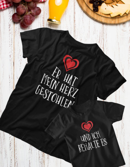 "ER HAT MEIN HERZ GESTOHLEN/UND ICH BEHALTE ES" - Paare Partnerlook ("Mutter&Sohn") - 2 Tshirts